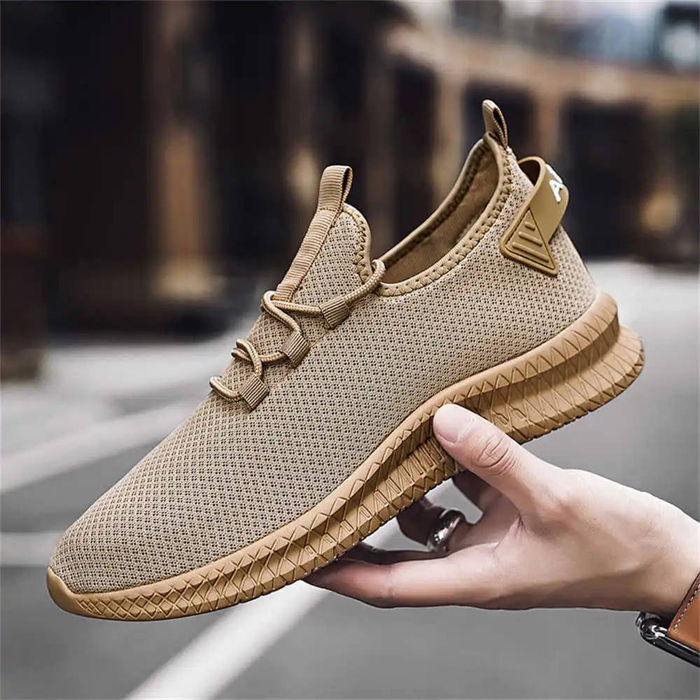Outdoor Sport News - Halbsaison Mesh Tennis Mann Laufende Turnschuhe